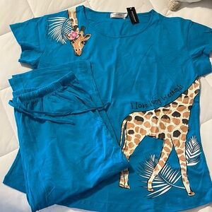 New with tag … Blue Pajama Set with Giraffe Print
